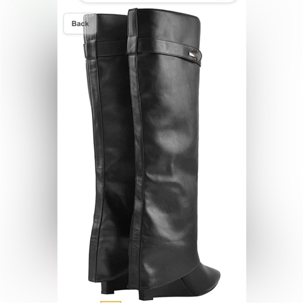 Fold over shark lock boot